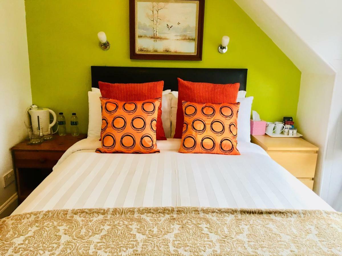 Rowantreebank Bed And Breakfast Arrochar Eksteriør billede
